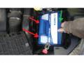 Changer la batterie HS sur citroen C3 phase I tuto C3 I le hangar du nord (3)