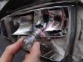 remplacer ampoule cassé feu arriere stop cligno Peugeot 106 tuto (9)