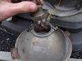remplacer ampoule cassé phare feu avant sur Autobainchi Lancia A112 tuto tutoriel changer le hangar du nord phare Jaune globe (3)