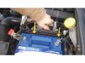Changer la batterie HS sur citroen C3 phase I tuto C3 I le hangar du nord (7)